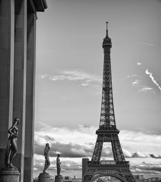 Vista sulla Torre Eiffel, Parigi — Foto Stock