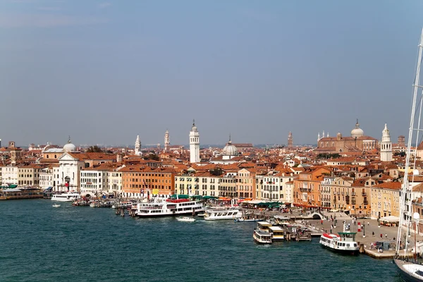 Венецианский городской пейзаж — стоковое фото