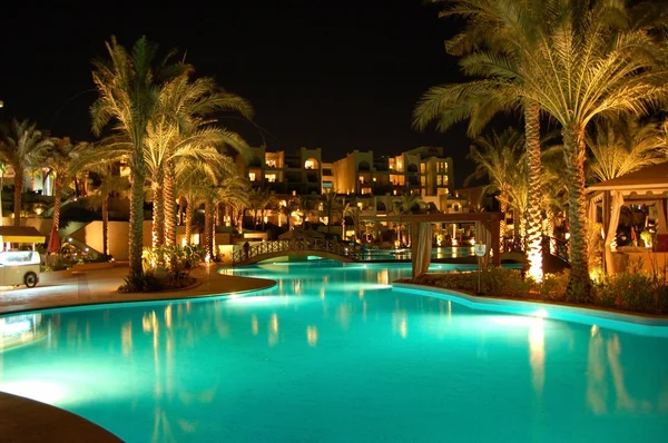 Night illumination of popular hotel, Sharm el Sheikh, Egypt — Stock Photo, Image