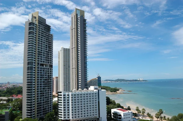 Modern luxury hotels at seashore, Pattaya, Thailand — Stock Photo, Image