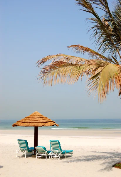 Plaży luksusowy hotel, ajman, Zjednoczone Emiraty Arabskie — Zdjęcie stockowe