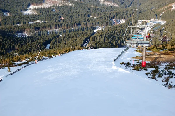 Ski slope and cable lift, Jasna, Slovakia — Stock Photo, Image