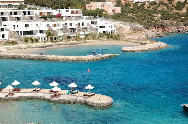 Lüks otelin plajı, Girit, Yunanistan — Stok fotoğraf