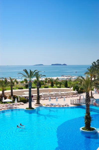 Summer vacation on Mediterranean Sea resort, Antalya, Turkey — Stock Photo, Image