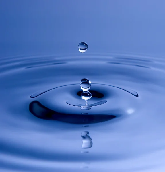 Makro Der Blauen Wasserspritzer — Stockfoto