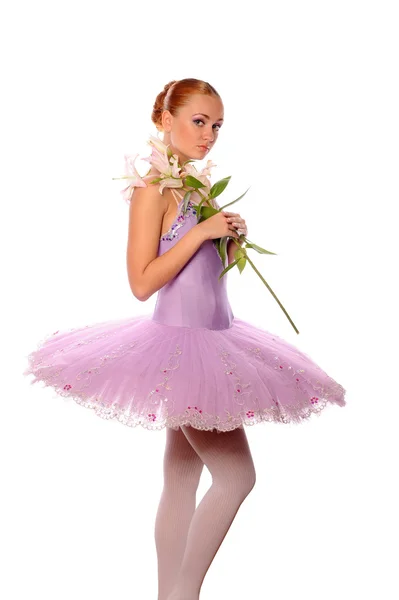 Balletttänzer halten Lilie in der Hand — Stockfoto