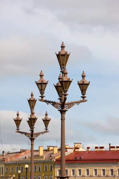Дахи і ліхтарі Санкт-Петербург — стокове фото