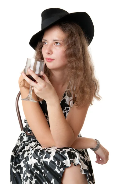 Dziewczyna przy lampce czerwonego wina — Zdjęcie stockowe