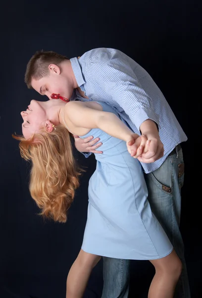 Kiss in dance — Stock Photo, Image