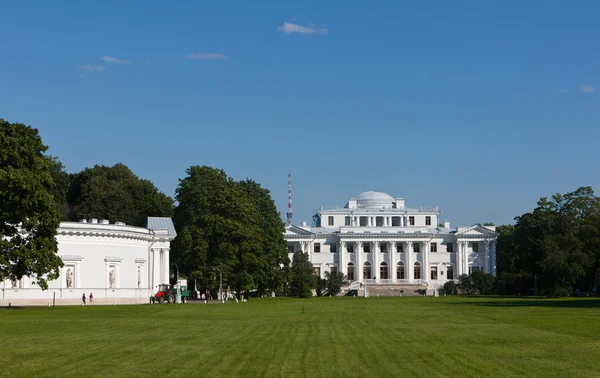 Palacio Yelagin Parque Central San Petersburgo — Foto de Stock