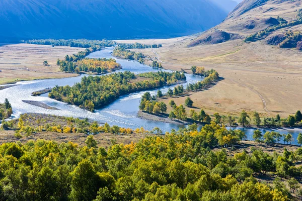 Rzeki Górskie Skręcania Dolinie — Zdjęcie stockowe