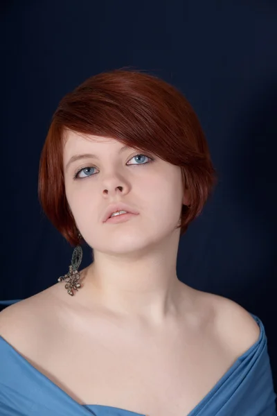 Πορτρέτο Του Όμορφο Κορίτσι Κόκκινα Μαλλιά — Φωτογραφία Αρχείου