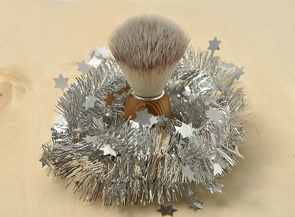 Imagem detalhada e colorida de escova de barbear como presente de Natal — Fotografia de Stock
