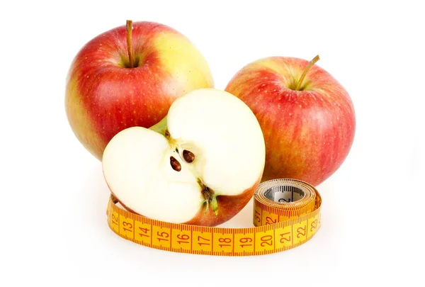 Diety koncepcja z jabłkiem i taśma miernicza — Zdjęcie stockowe
