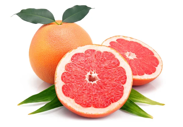 Grapefruit gyümölcs-darabok és a zöld levél elszigetelt — Stock Fotó