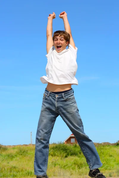 Teenager jumping — Stock Photo, Image
