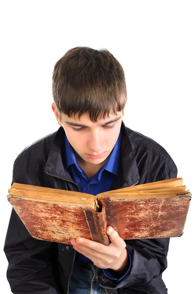 Tiener lezen boek — Stockfoto