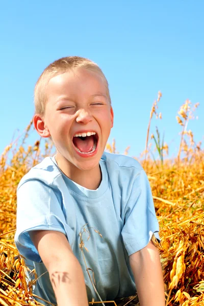 Szczęśliwy chłopiec — Zdjęcie stockowe