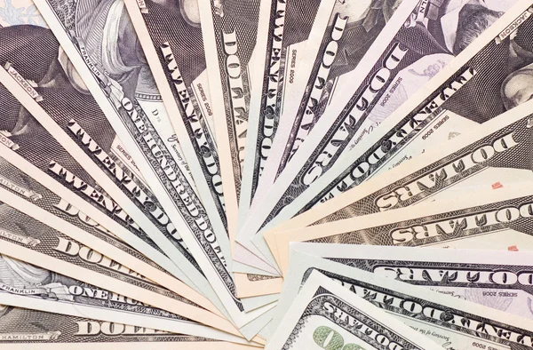 Człowiek Określa pusty pokładziekilkuset dolarów banknotów, na białym tle — Zdjęcie stockowe