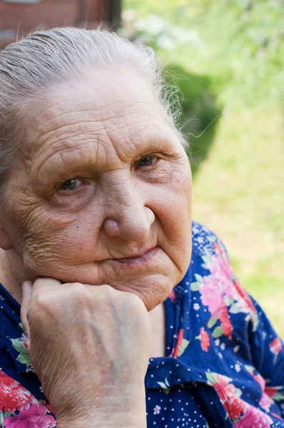 Portret Van Oude Vrouw — Stockfoto