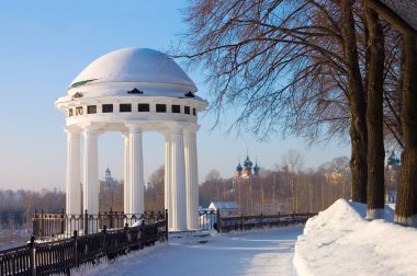 Rotunda on river Volga quay in Yaroslavl clipart