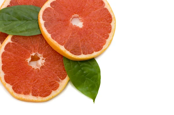 Verse Sappige Grapefruits Met Groene Bladeren — Stockfoto