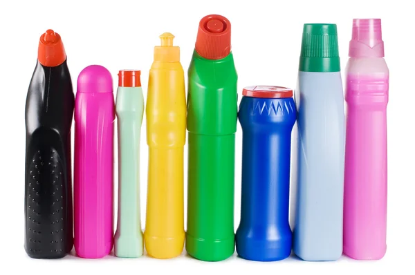 Variedade de meios de limpeza isolados — Fotografia de Stock