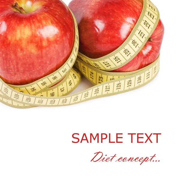 白の背景に分離したテープで赤いリンゴ — ストック写真
