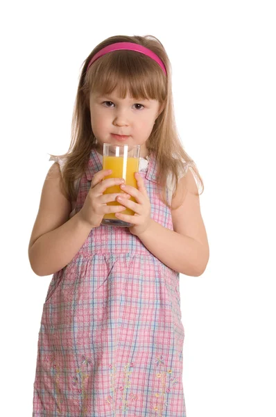 Het Kleine Meisje Drinken Sinaasappelsap — Stockfoto