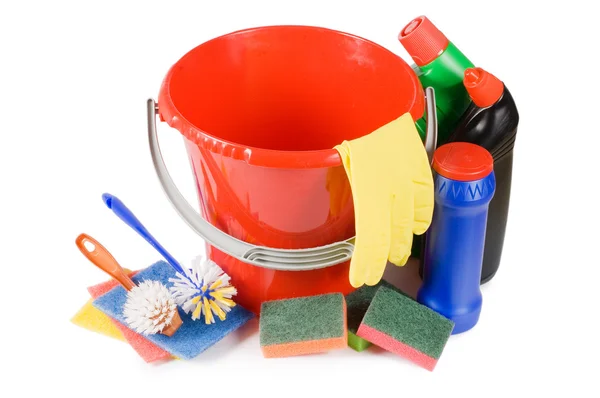 Variedade de meios de limpeza isolados — Fotografia de Stock