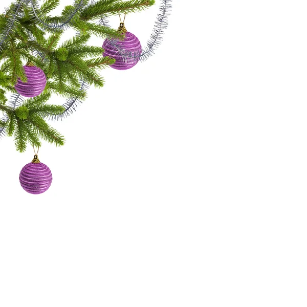 Cartão para o feriado com ramos e bolas no backgr branco — Fotografia de Stock