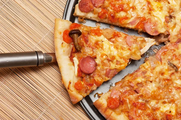 Ein Stück Pizza — Stockfoto