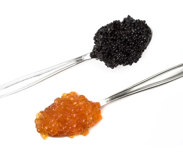 Caviar en dos cucharas —  Fotos de Stock