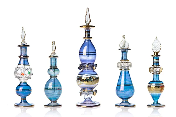 Mavi oryantal parfüm şişeleri — Stok fotoğraf