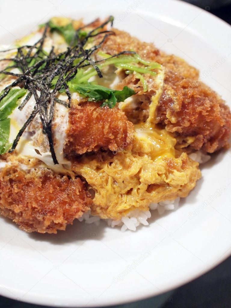 Japanese style cutlet pork (tonkatsu) with egg on rice
