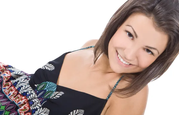 Portrét krásné bruneta žena s úsměvem — Stock fotografie