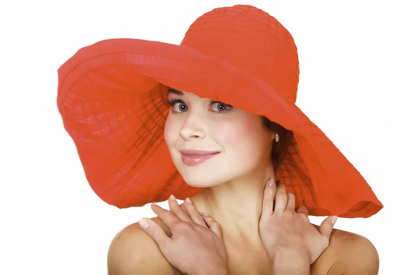 戴一顶帽子，孤立在白色背景上的美丽女人 — 图库照片