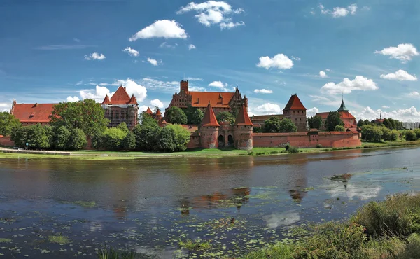 O velho castelo em Malbork - Polônia . — Fotografia de Stock
