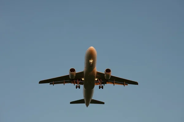 Letadlo Přistání Světly — Stock fotografie