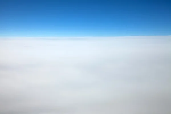 Fondo Liso Azul Blanco Aire Nubes —  Fotos de Stock
