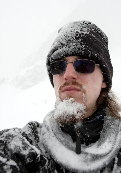 雪に覆われた肖像画 — ストック写真