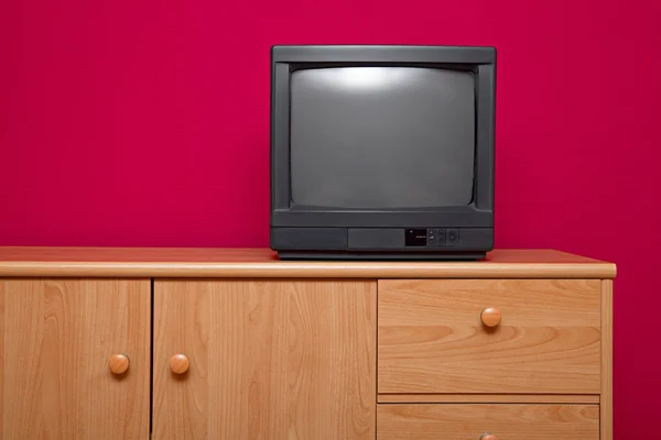 Τηλεόραση σε ένα δωμάτιο — Φωτογραφία Αρχείου