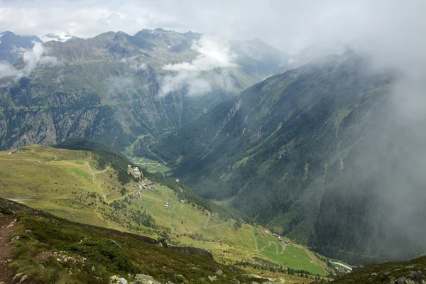 Vallée alpine — Photo