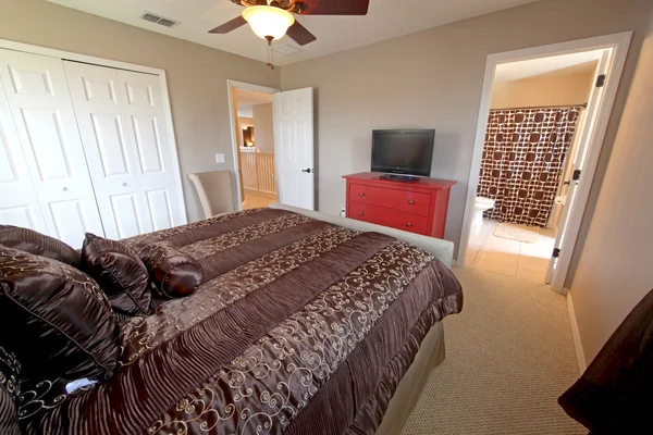 Ein Schlafzimmer Mit Doppelbett Innenaufnahme Eines Hauses — Stockfoto