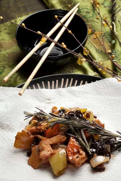 Comida china - Pollo de Szechuan — Foto de Stock