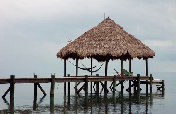 Placencia beach hut — Stockfoto