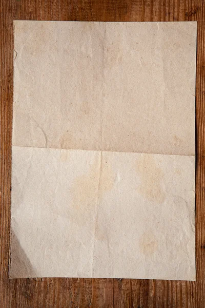 Παλιό χαρτί σε ξύλο — Φωτογραφία Αρχείου