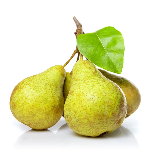 Yellow pears with leaf isolated on white — Stock Photo, Image