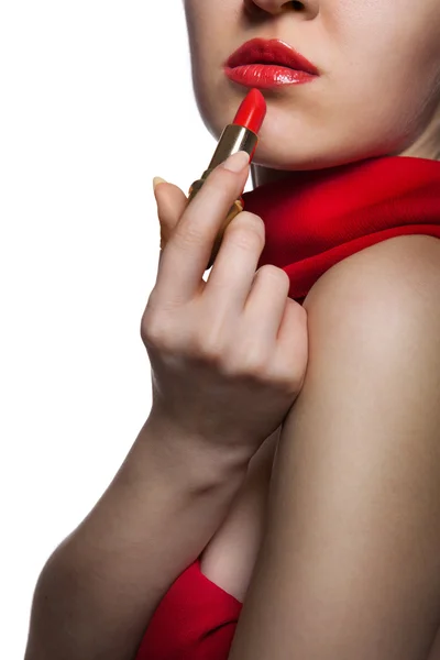 Kırmızı dudaklar ve üzerinde beyaz izole ruj ile güzel bir kadın — Stok fotoğraf