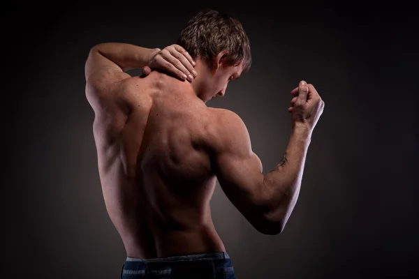 Muskulöser Nackter Mann Von Hinten Auf Schwarz — Stockfoto